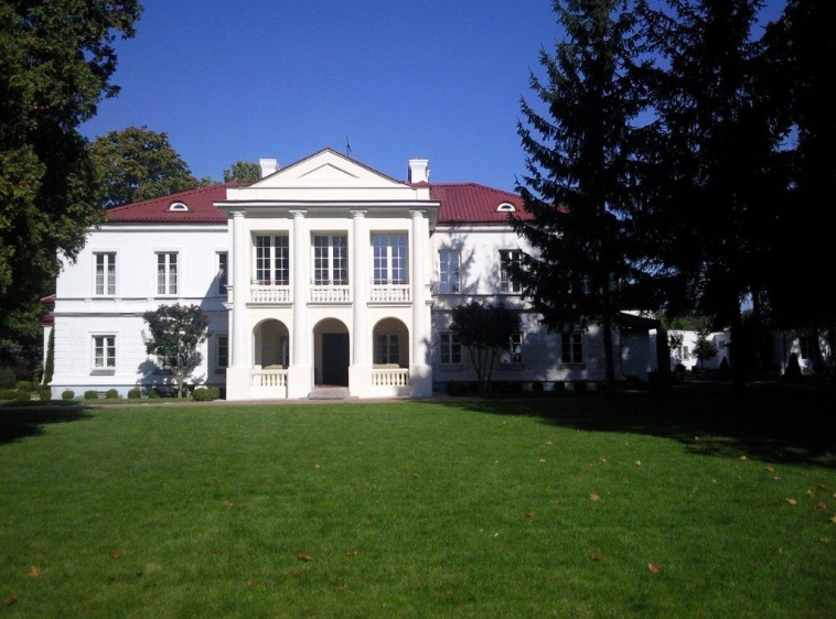 Pałac Zegrzyński Otoczenie Pałacu