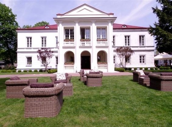 Pałac Zegrzyński Otoczenie Pałacu?v=1.0