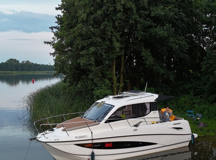 Party Boat Zegrze - ł&oacute;dź na wyłączność  ?v=1.0